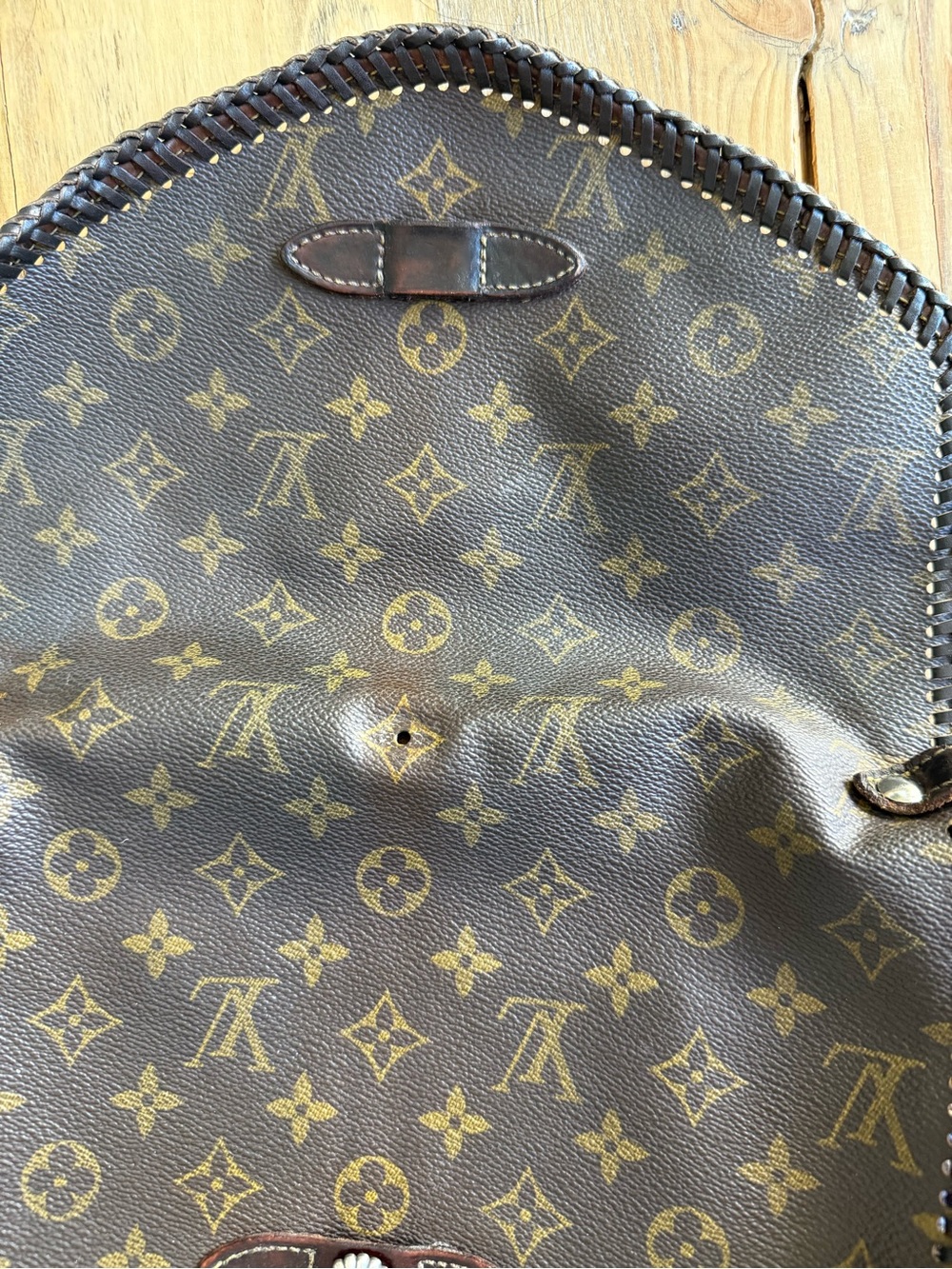 LV Monogram Bag, Altered Fringe DIY - Picture 6 of 17